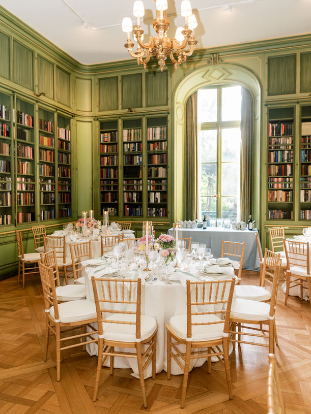 White and gold wedding reception at Decatur House 