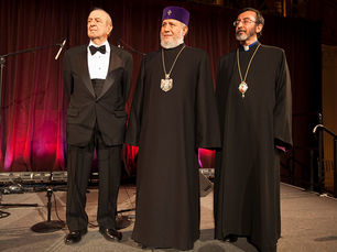 FAR celebrates its 20th anniversary, honors one of its Founders, and raises close to $1 Million