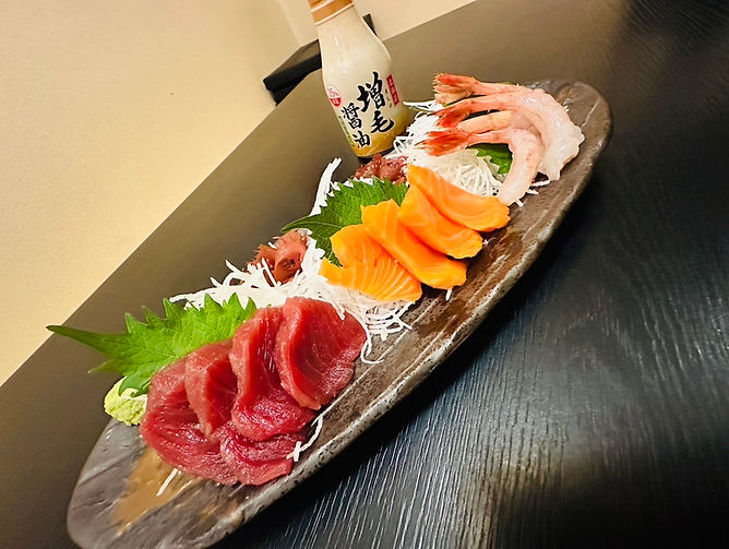 お刺身盛り合わせ
