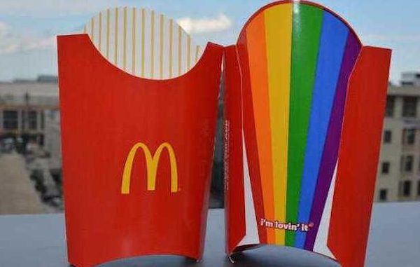 Pastor surta com novas embalagens coloridas do McDonald´s