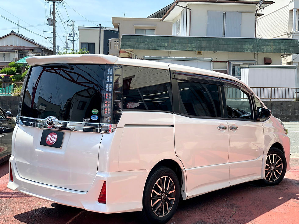 Miniatura: TOYOTA VOXY MODELO ZS KIRAMEKI