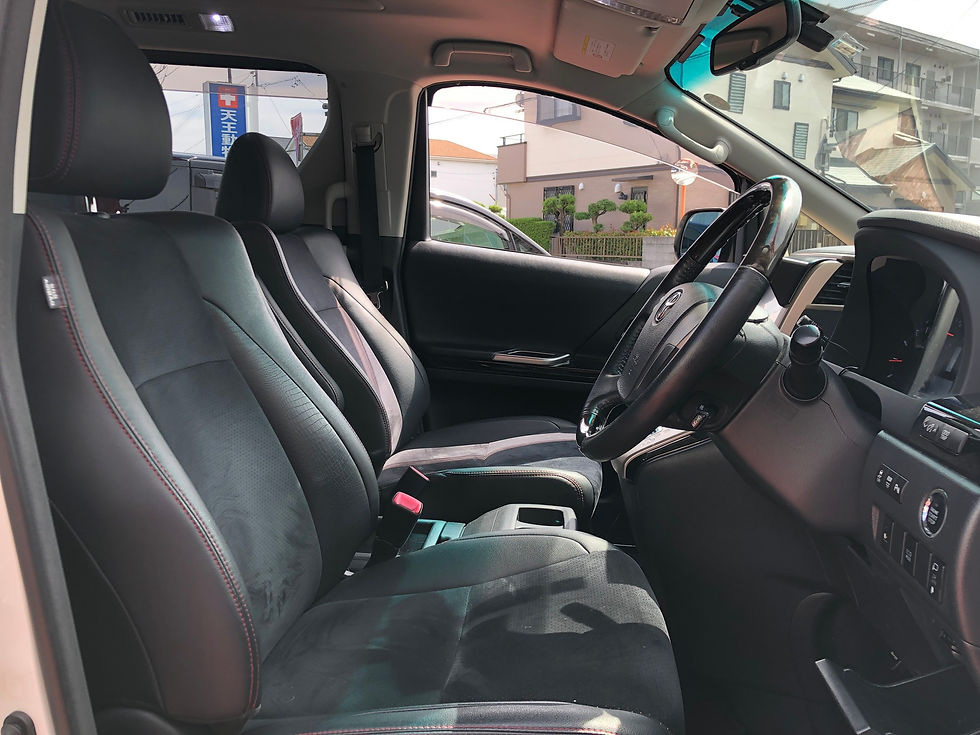 Miniatura: TOYOTA VELLFIRE MODELO 2.4 OJOS DORADOS