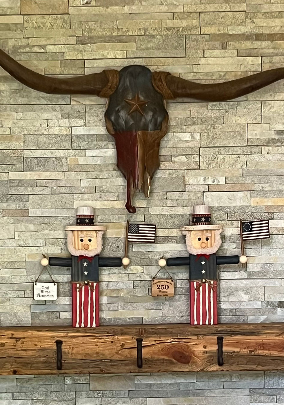 Thumbnail: mantel decor patriotic