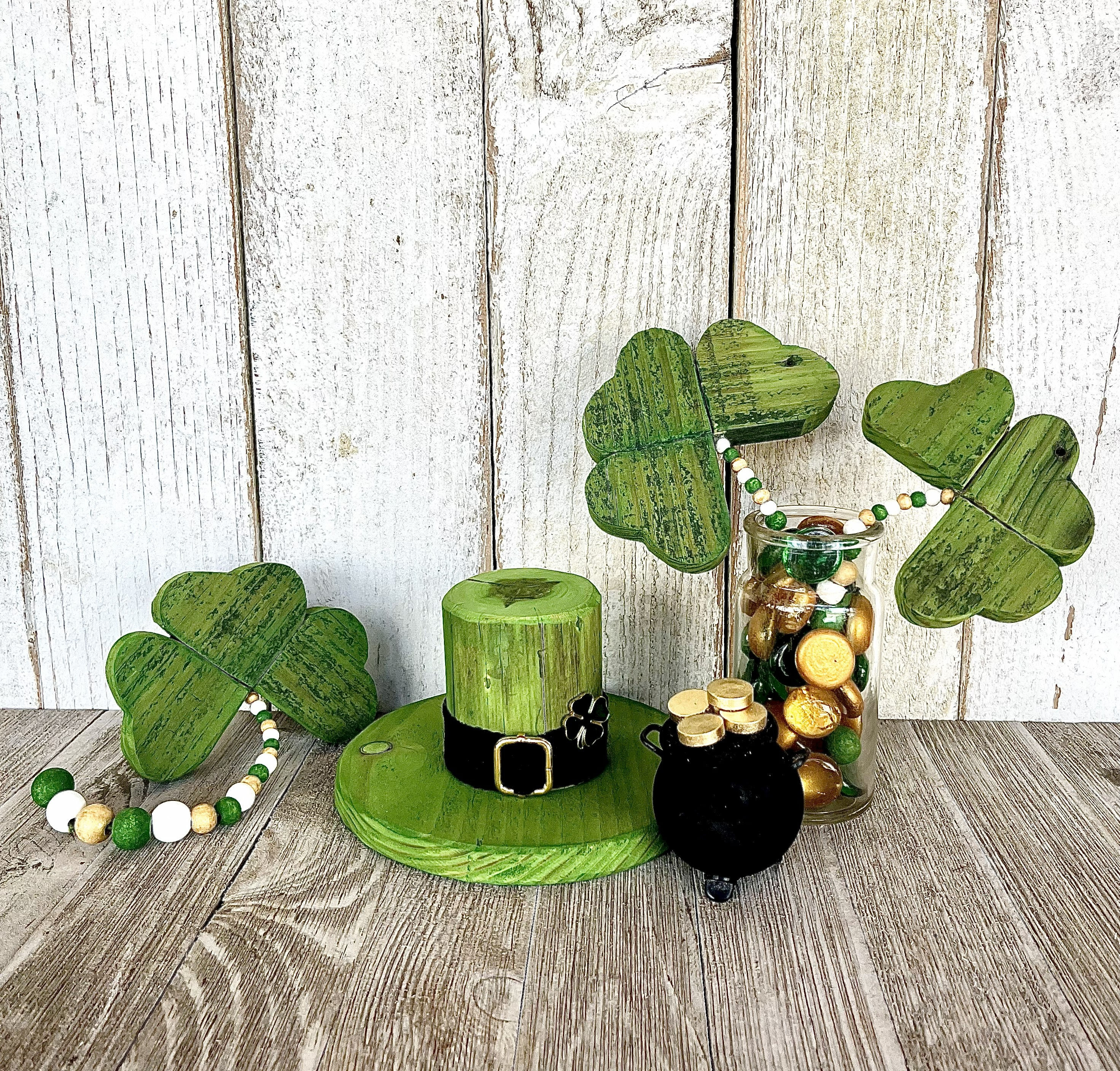 St. Patrick’s Day Tiered Tray Set