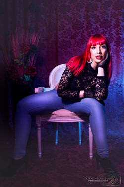 laura