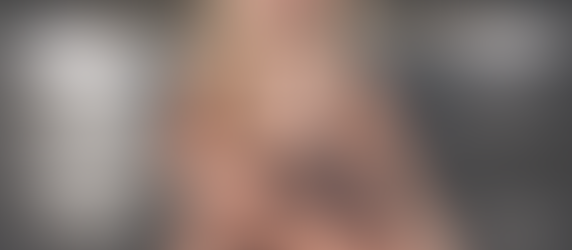 Frida shooting for Elle Norge!