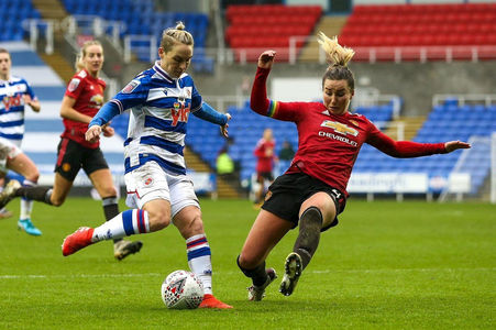 MAN UTD SEMPRE IN TESTA, MAN CITY VINCE IL BIG MATCH, SOSPESA BIRMINGHAM CITY-EVERTON