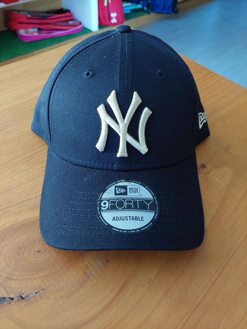 Cappellino NewEra 9FORTY New York Yankees Black/Gold