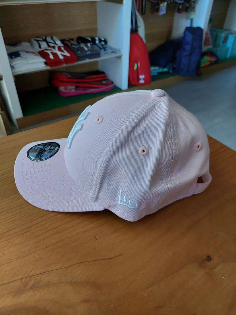Cappellino NewEra 9FORTY New York Yankees Pink/White CHILD