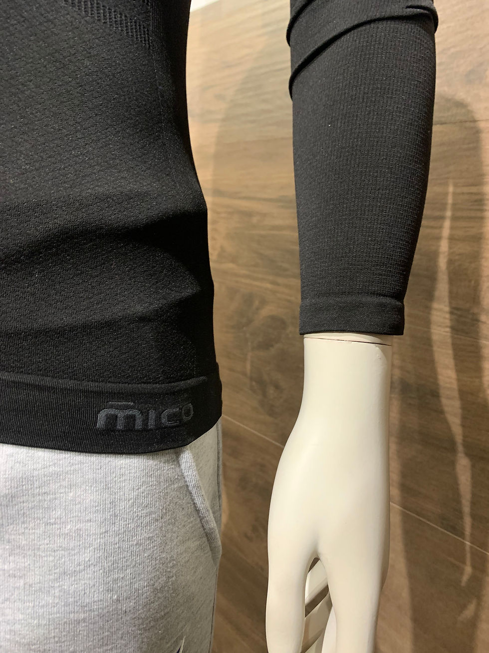 Miniature : MAILLOT THERMIQUE MANCHES LONGUES COL ROND