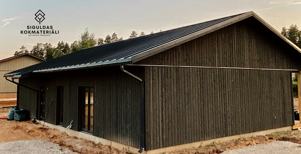 Siguldas Kokmateriāli klienta māja - fasādes dēlis ēku ārējai apdarei. Žāvēti, ēvelēti un kalibrēti koka dēļi fasādēm, sienu apšuvumiem, terasēm, nojumēm un sētām, ar gludu virsmu un piemēroti krāsošanai, beicēšanai, eļļošanai, lakošanai vai dedzināšanai.