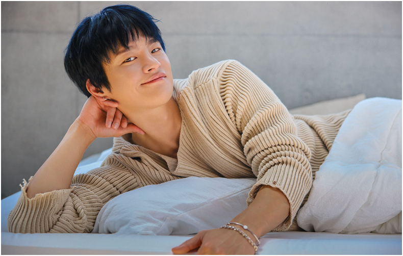 L’acteur et chanteur Seo In-guk, reconnu non seulement en Corée mais aussi à l’international, fait pour la première fois son apparition dans le numéro de septembre du magazine Oggi. 