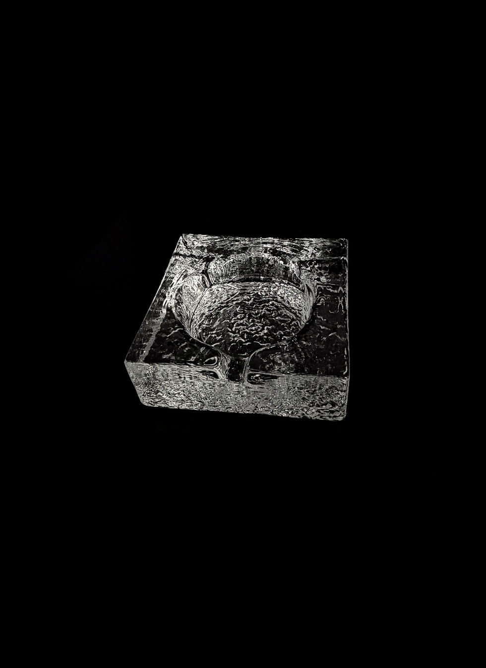 Thumbnail: GLASS ASHTRAY M