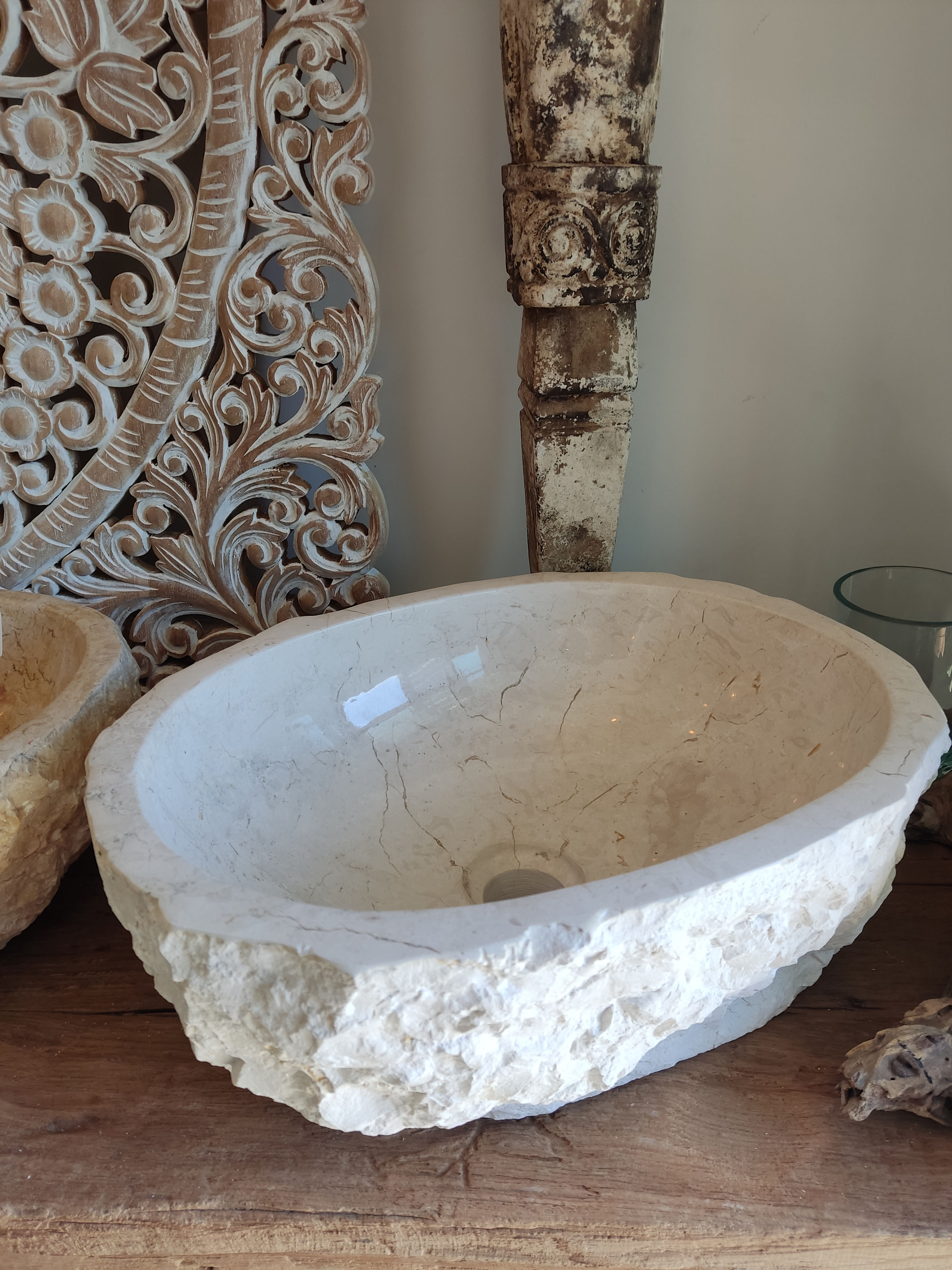 Cream Marble Erosi Polished Sink MEC 2505020