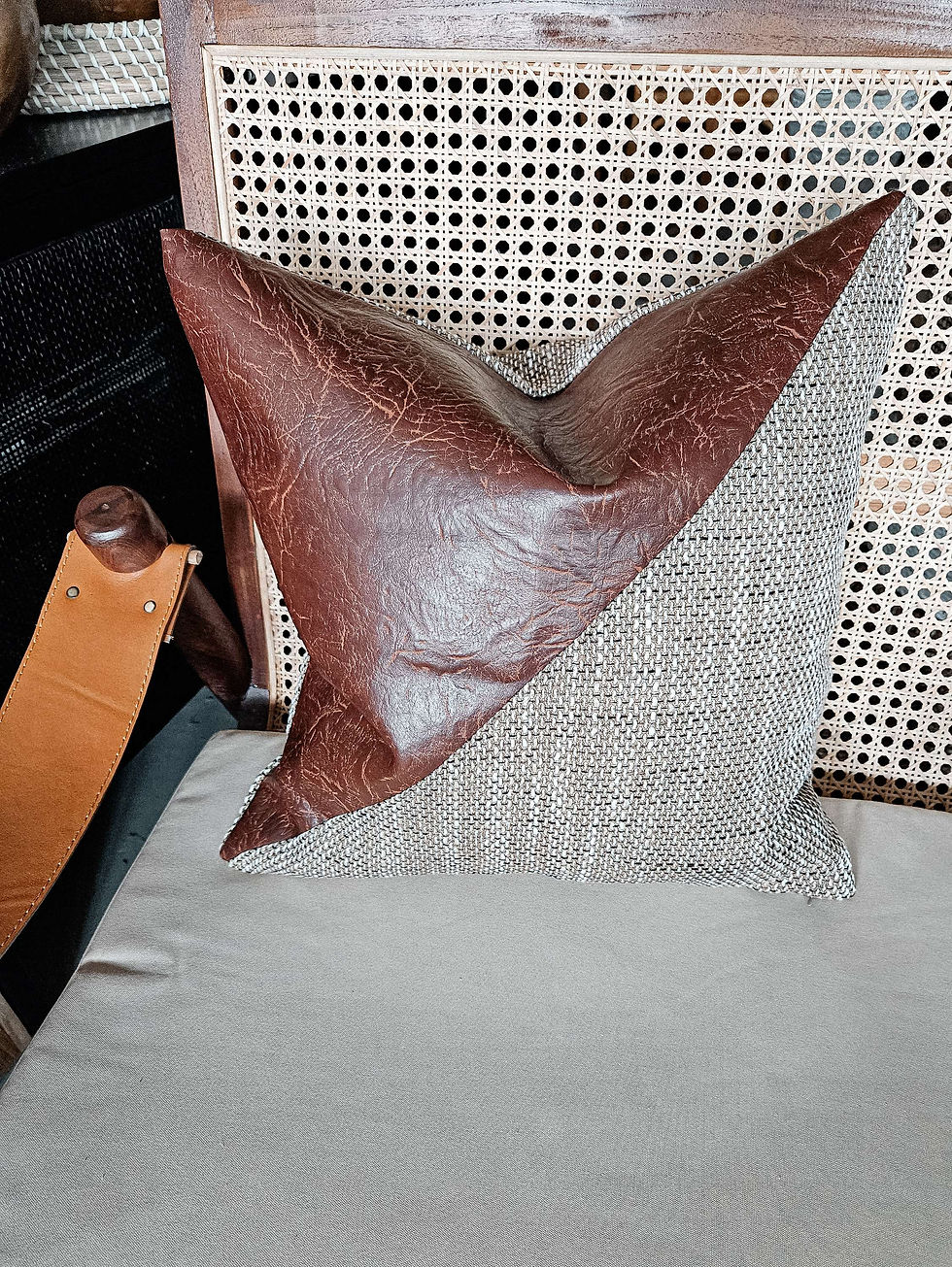Thumbnail: Textured Eco Leather with Magnum camel melange cushion cover No.4