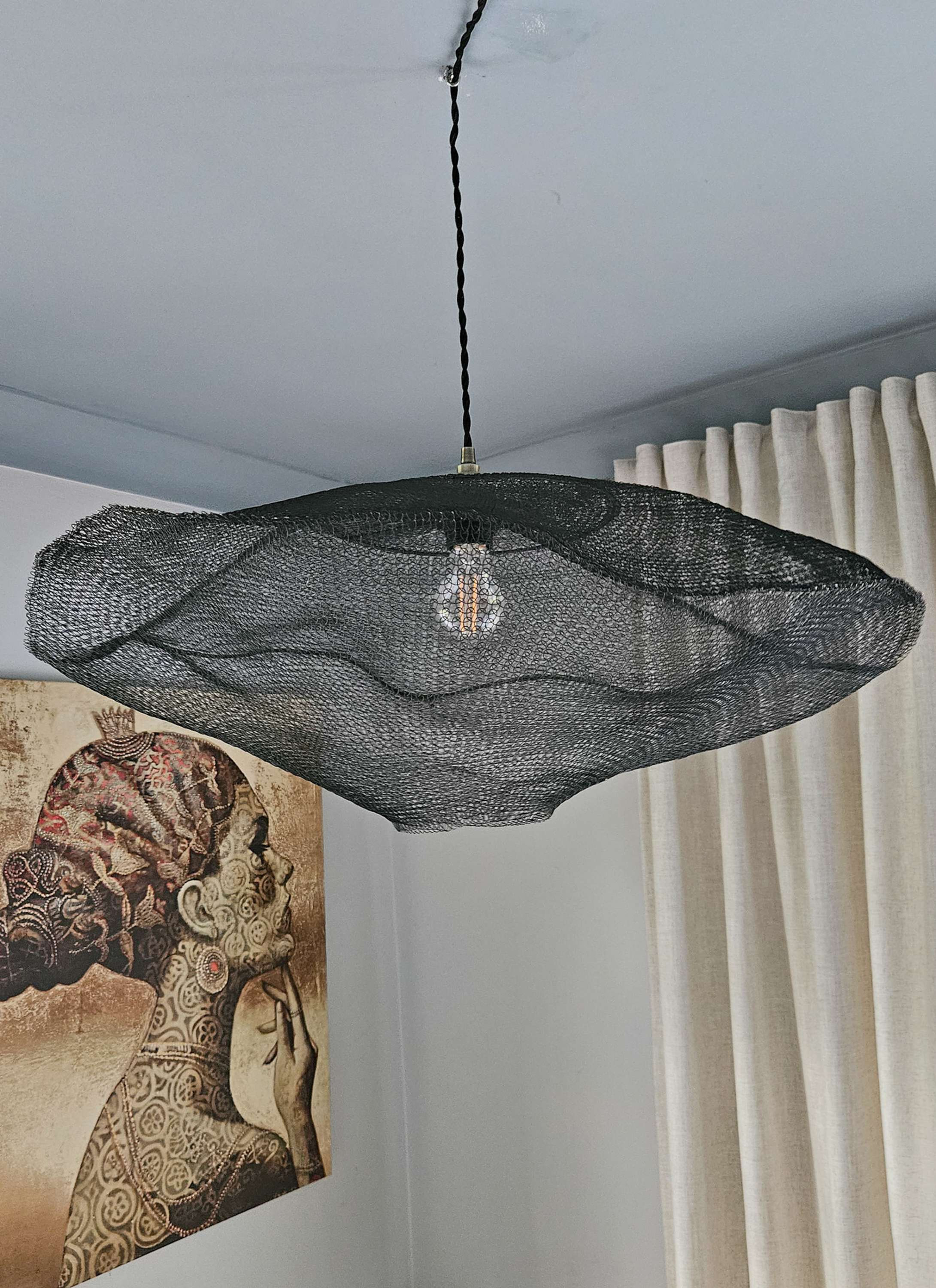Wai Black Metal wire lampshade 