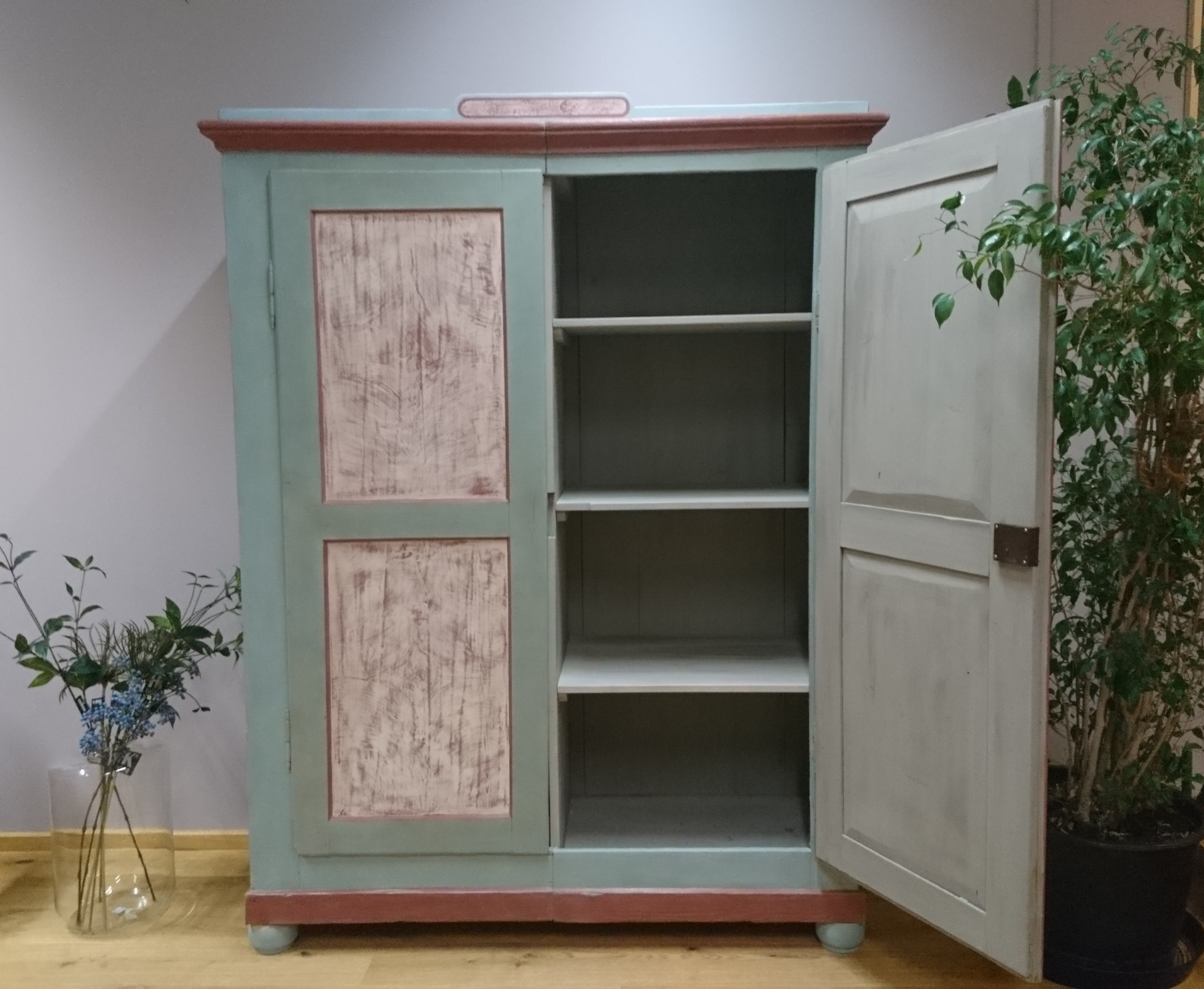 Bauernschrank