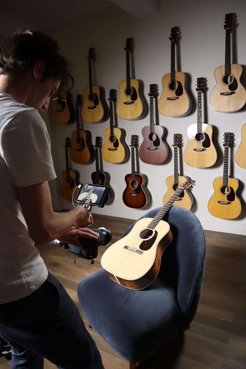 25_01 LootPaw GPS Cat Tracker Stills-1.jpg