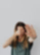 femme-active-se-debarrasse-troubles-digestifs-stress-fuite-evitement-systeme-nerveux-autonome-deregule-anxiete