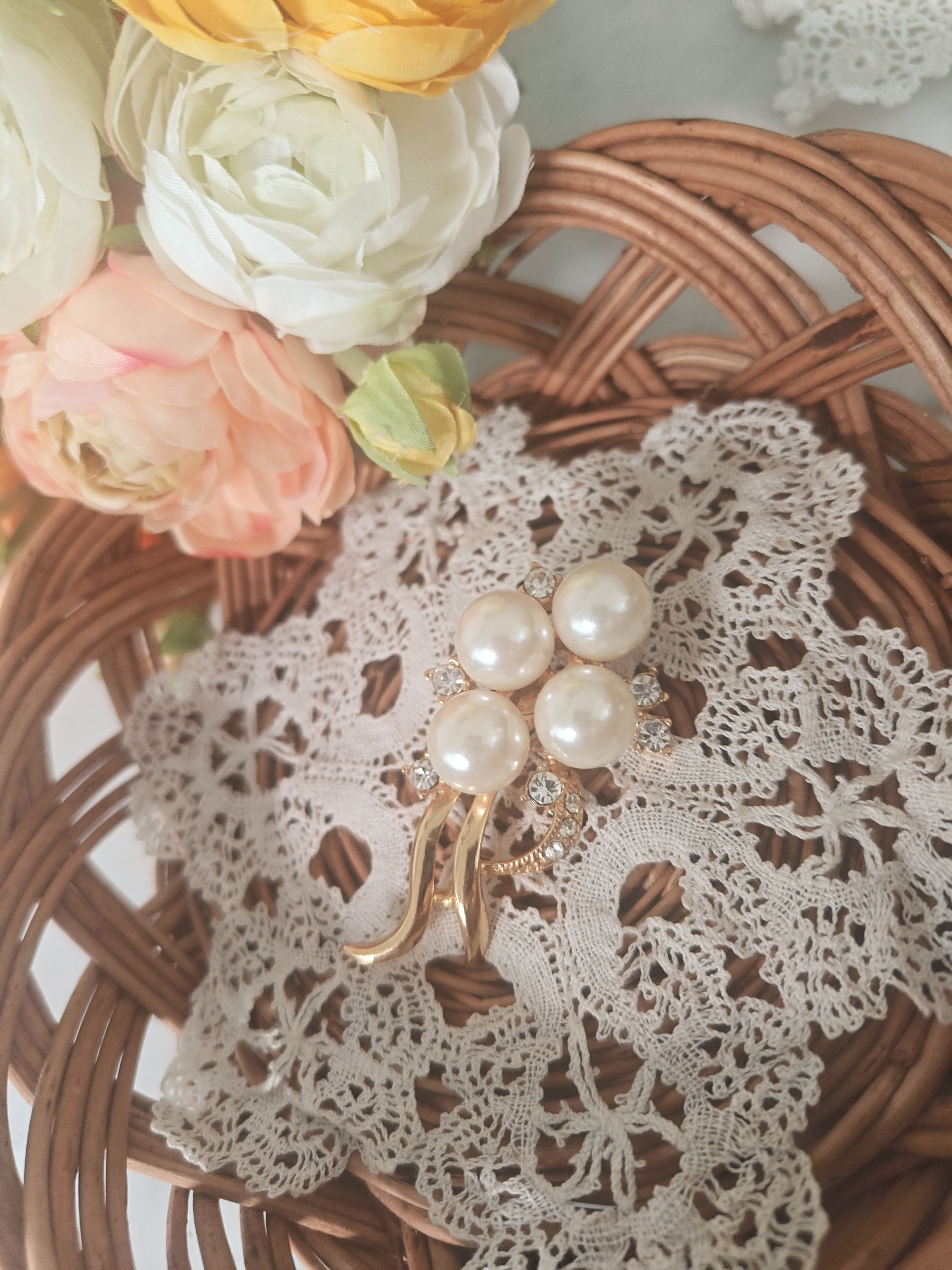 Broche vintage en perles