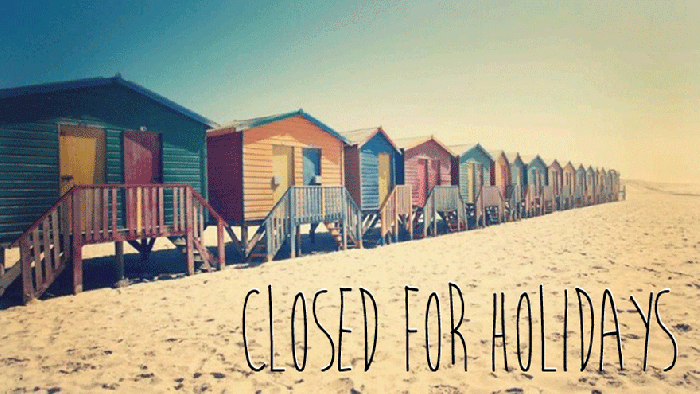 closed-for-holidays-summer-beach-cerrado-por-vacaciones-verano-playa
