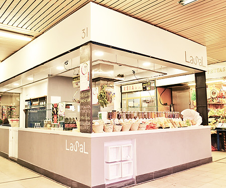 Proyecto Diseño Interior Bruto Puesto de Mercado Madrid España