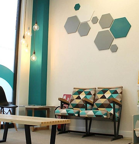 Proyecto Diseño Interior Bruto Clínica Dental España