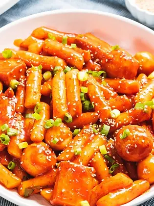 tteokbokki-korean-rice-cakes-3-640x853.webp
