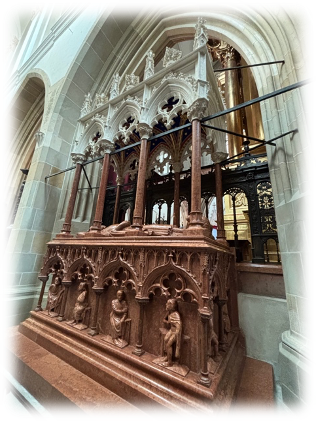 le tombeau de Ladislas II Jagellon à la cathédrale du Wawel à Cracovie
