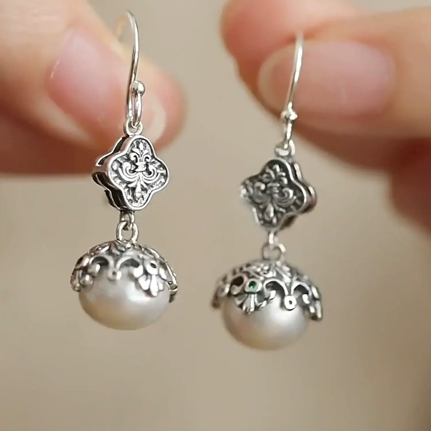 925 Silver Iris Pearl Earrings