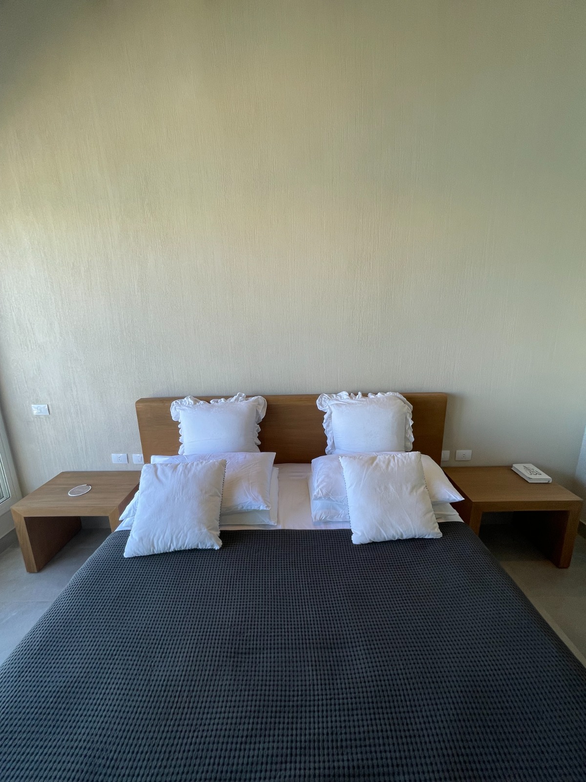 Sabi bed — Bed platform: Massive Beech wood — Headboard: Natural blockboard Beech veneer — 5