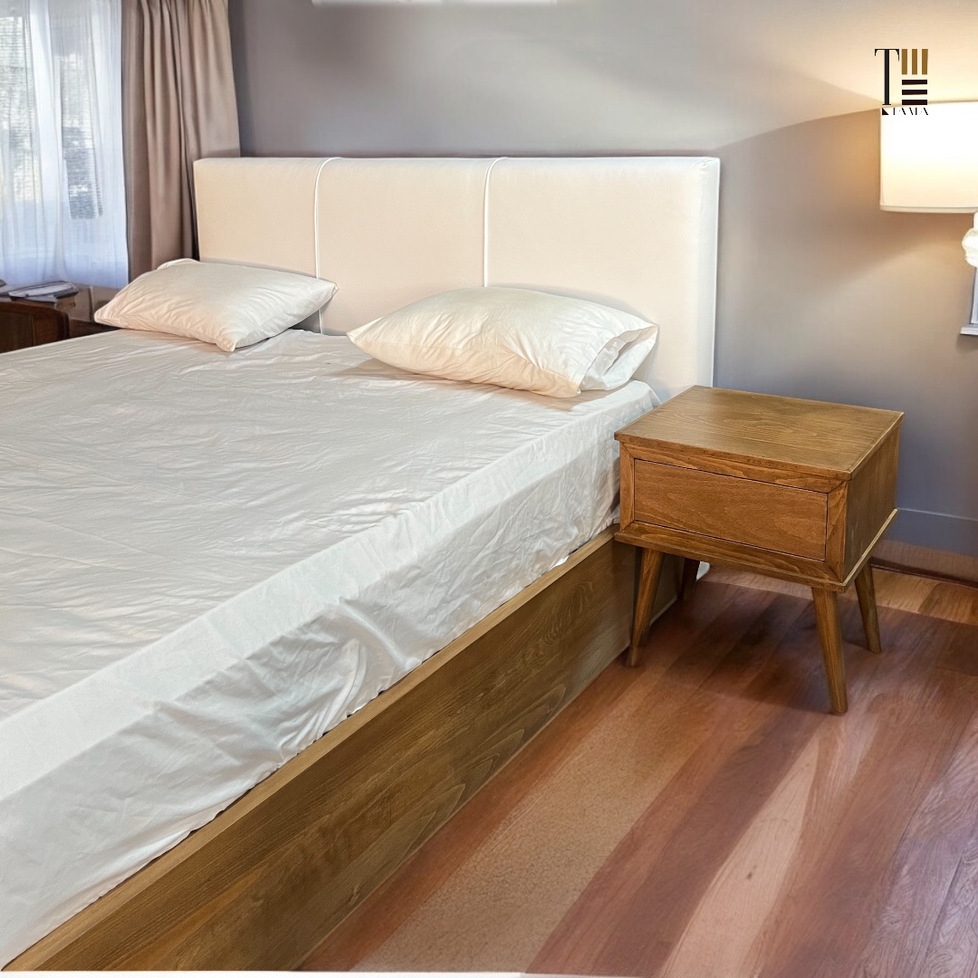 Scandi Chic — Beds — Bed platform: Massive Beech wood — Headboard: Natural blockboard — 2