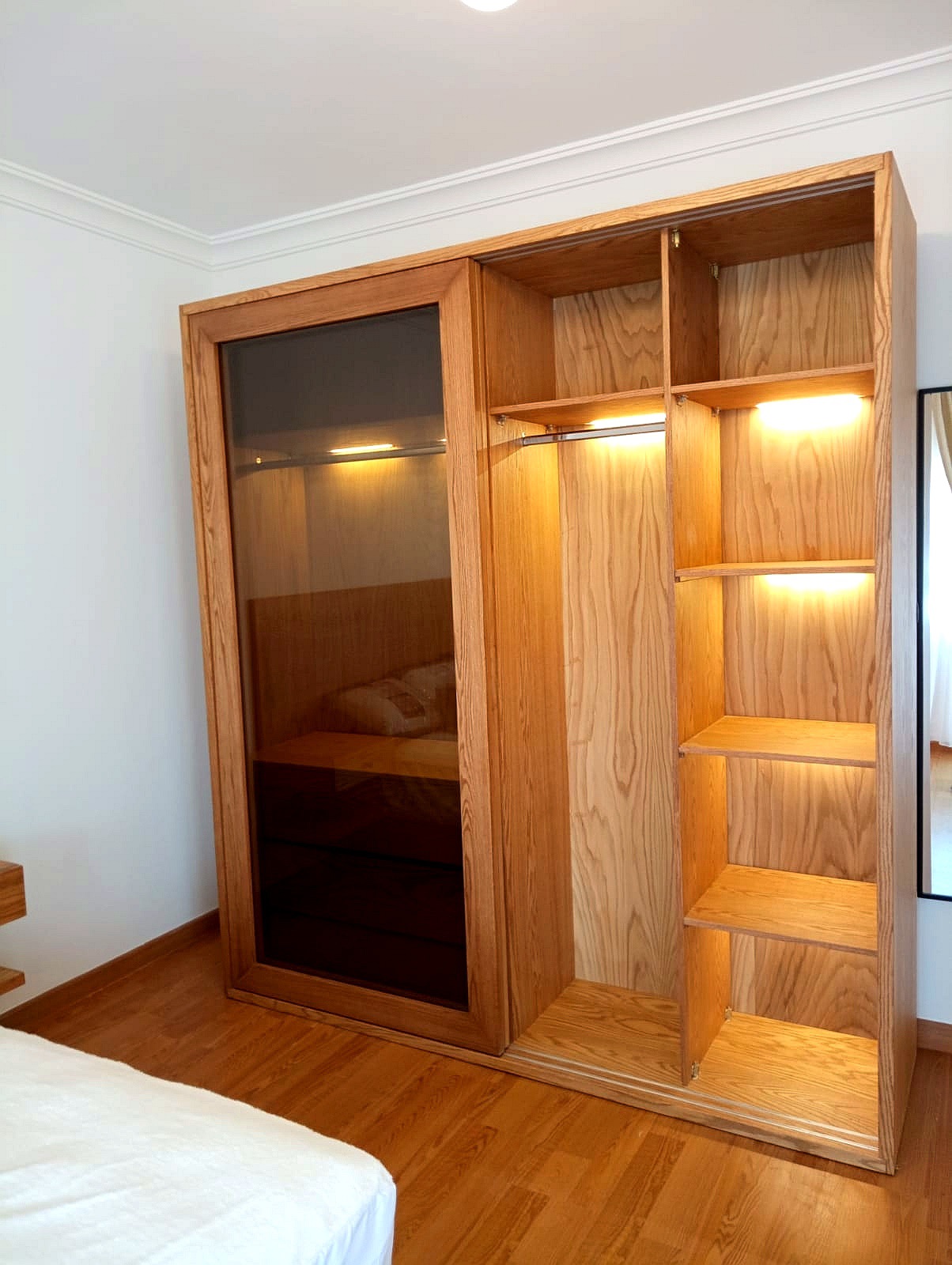 Vitrine 02 — Wardrobes — 2