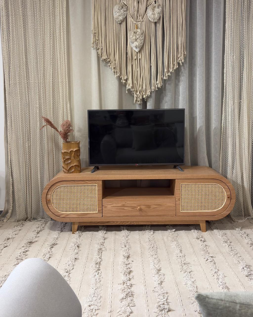 Costa Rica — TV units — Material: Compressed massive Pine wood +Natural Blockboard — Veneer: Natural OakHinges: SAMET — 4