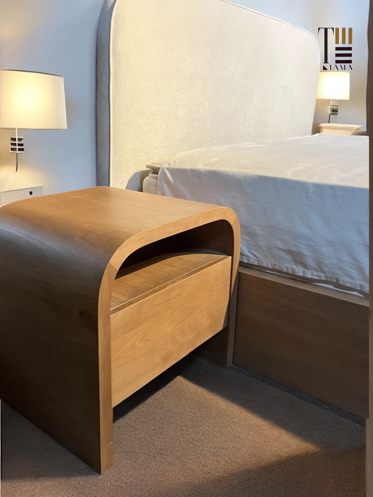كومود — Lumina Bedside Table — الخامة: خشب كونتر طبيعي + خشب زان مصمت — القشرة: زان طبيعي — 2