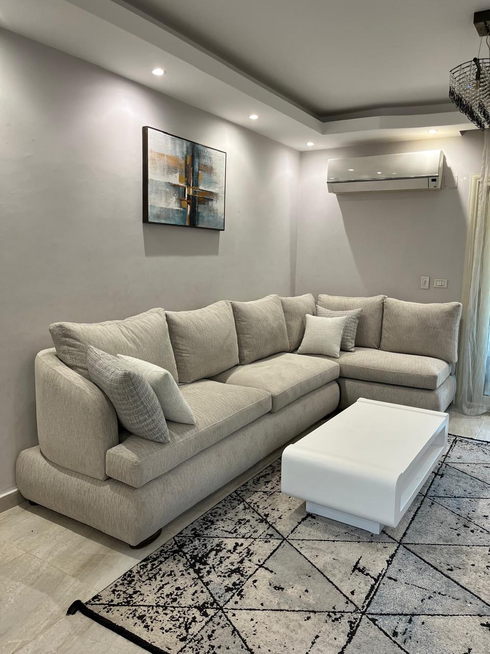 كنبة — Velora Sofa — الخامة: خشب زان مصمت — الهيكل: خشب زان مصمت — 2