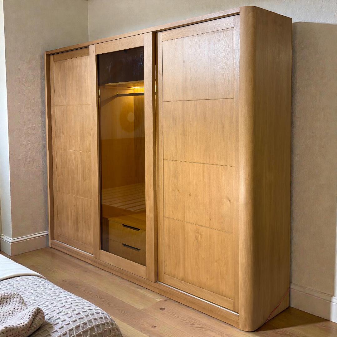 Lumina 02 — Wardrobes
