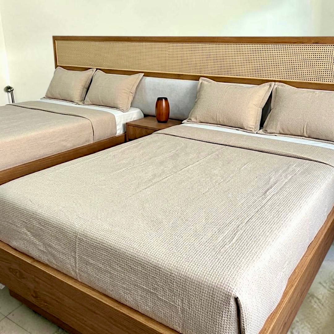 سرير — Tropical Twin beds — خامة قاعدة السرير: خشب زان مصمت — خامة ظهر السرير: زان مصمت + راتان إندونيسي طبيعي — 3