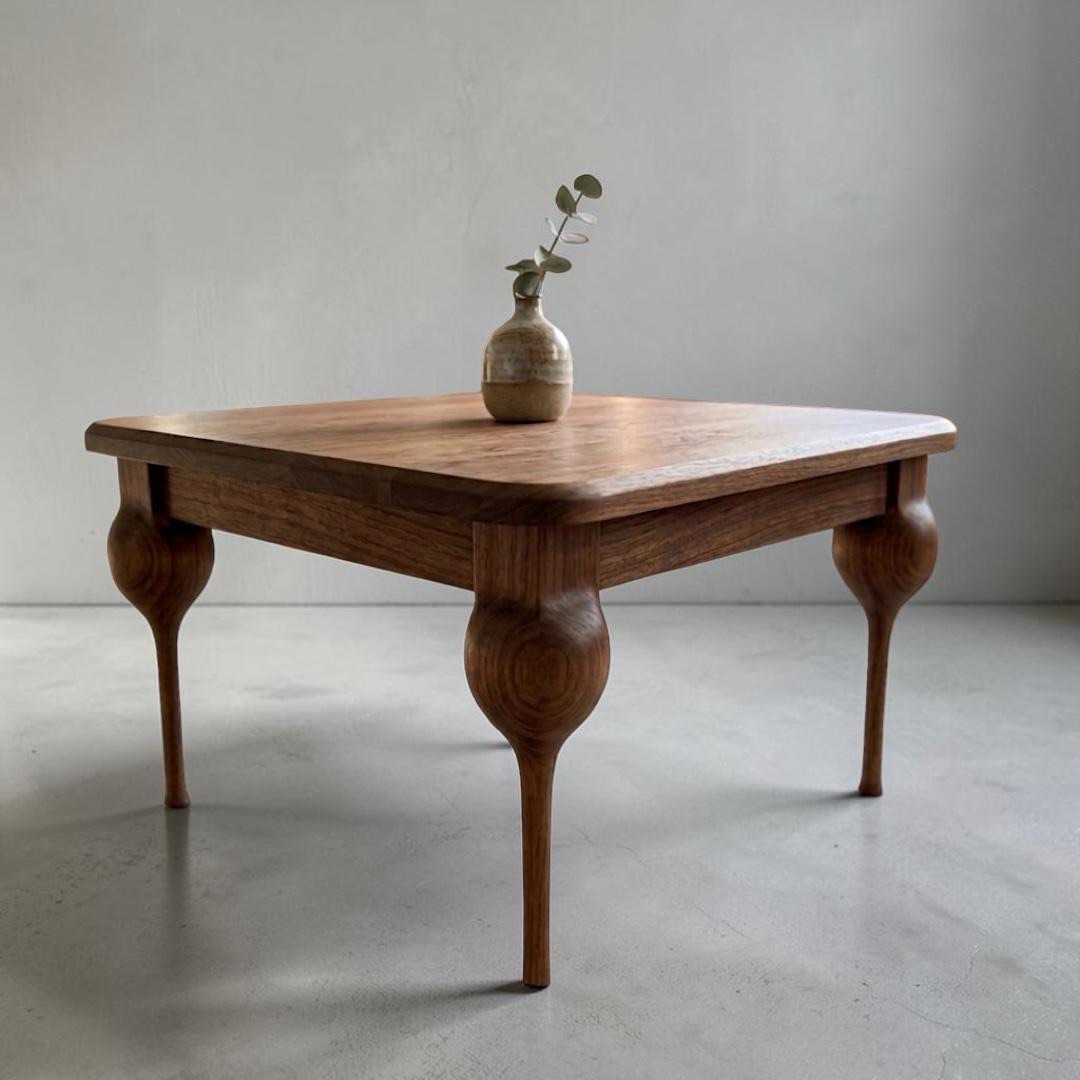 طاولة قهوة — Pearl Coffee table