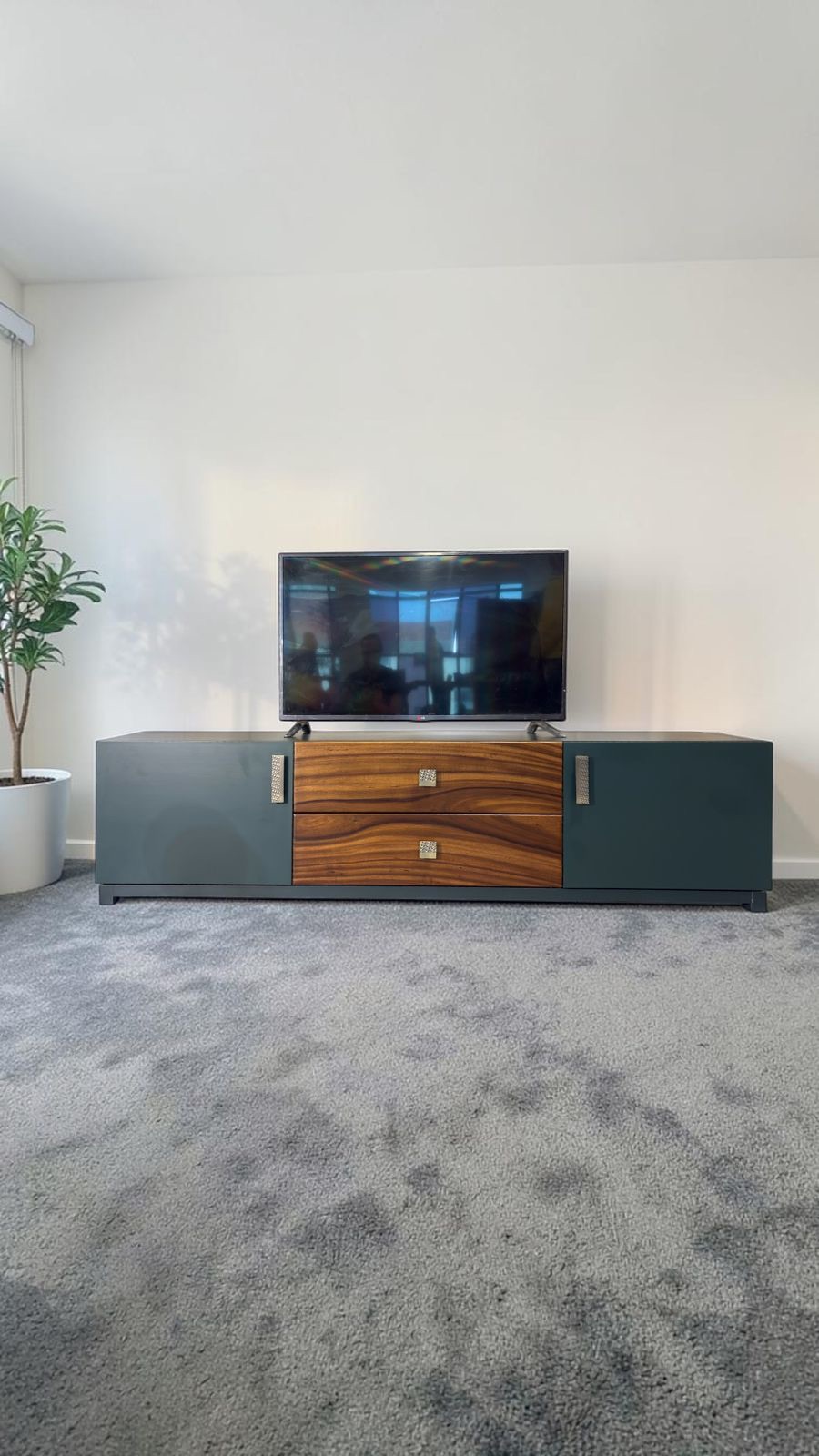 Acacia Magic — TV units — Material: Massive Acacia +Natural Blockboard — Veneer: Lacquered — 1