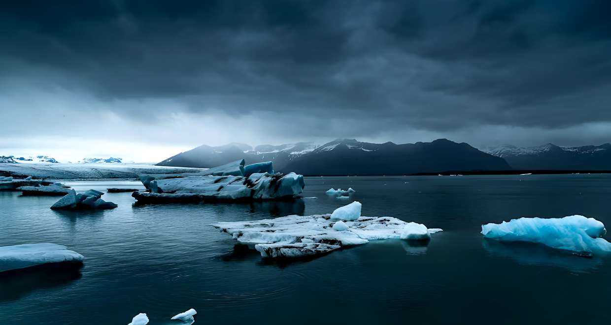 Jökulsárlón glacier lagoon, Iceland