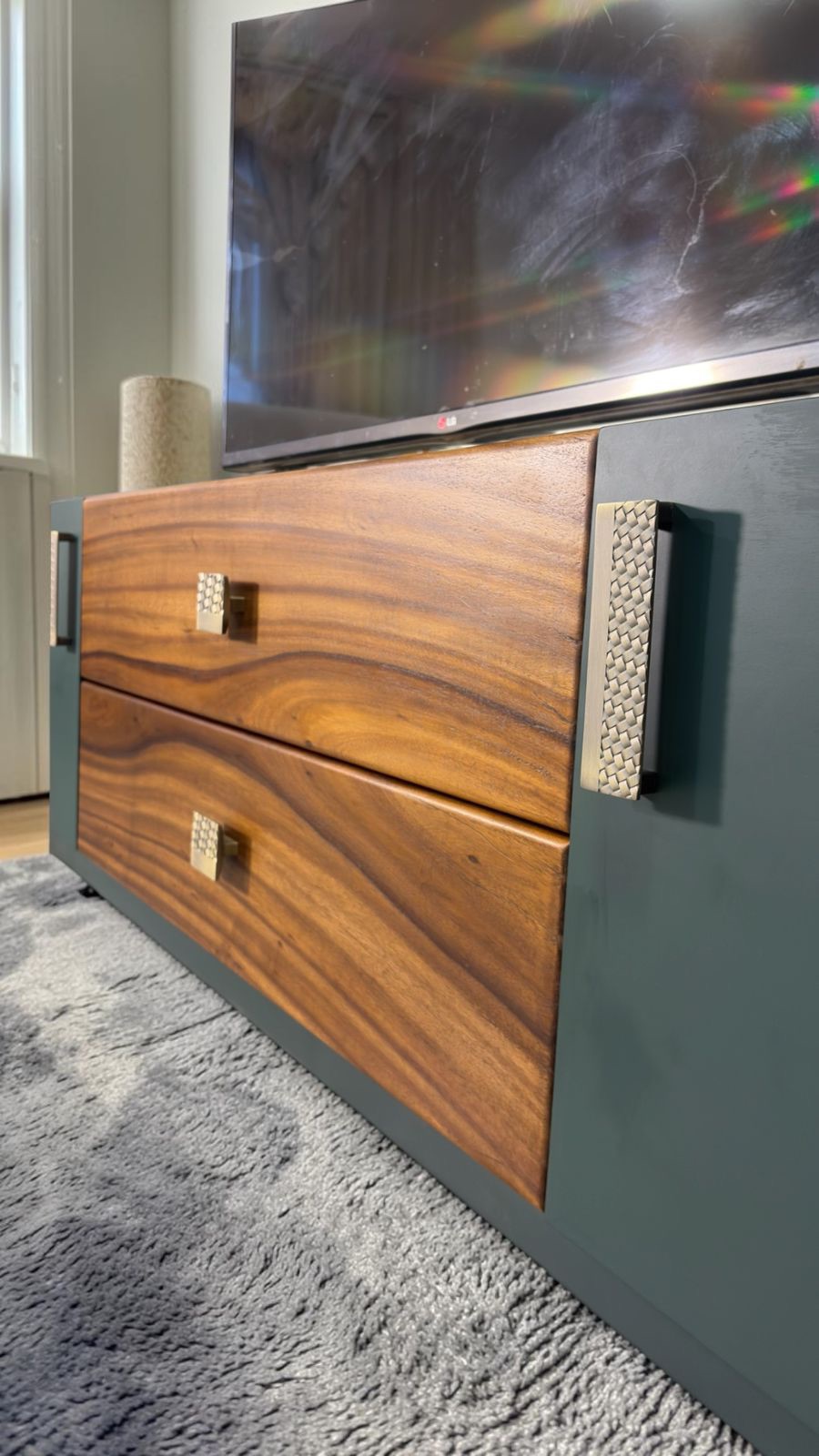 Acacia Magic — TV units — Material: Massive Acacia +Natural Blockboard — Veneer: Lacquered — 3