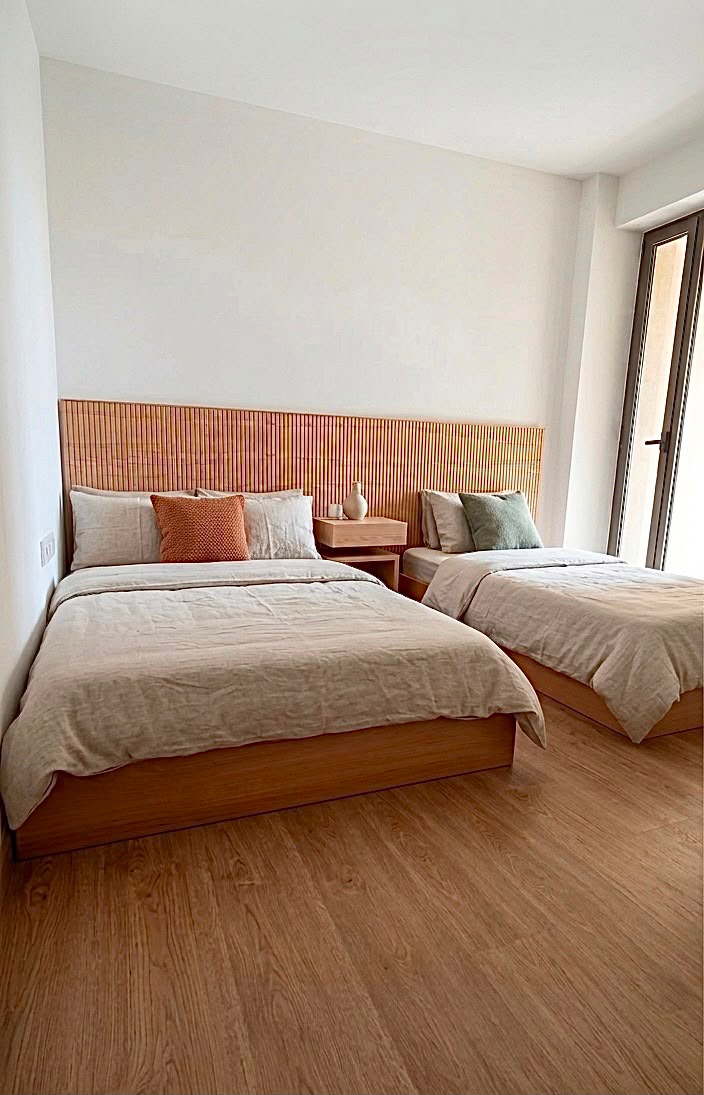 Minimalist twin beds — Bed platform: Massive Beech wood — Headboard: Spanish MDF Natural Oak veneer — 2