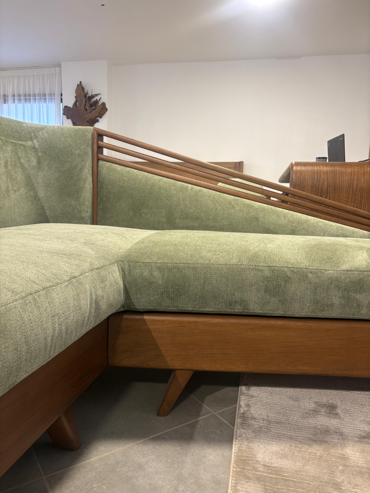Serene Sofa — Material: Massive Beech wood — Structure: Massive Beech — 2