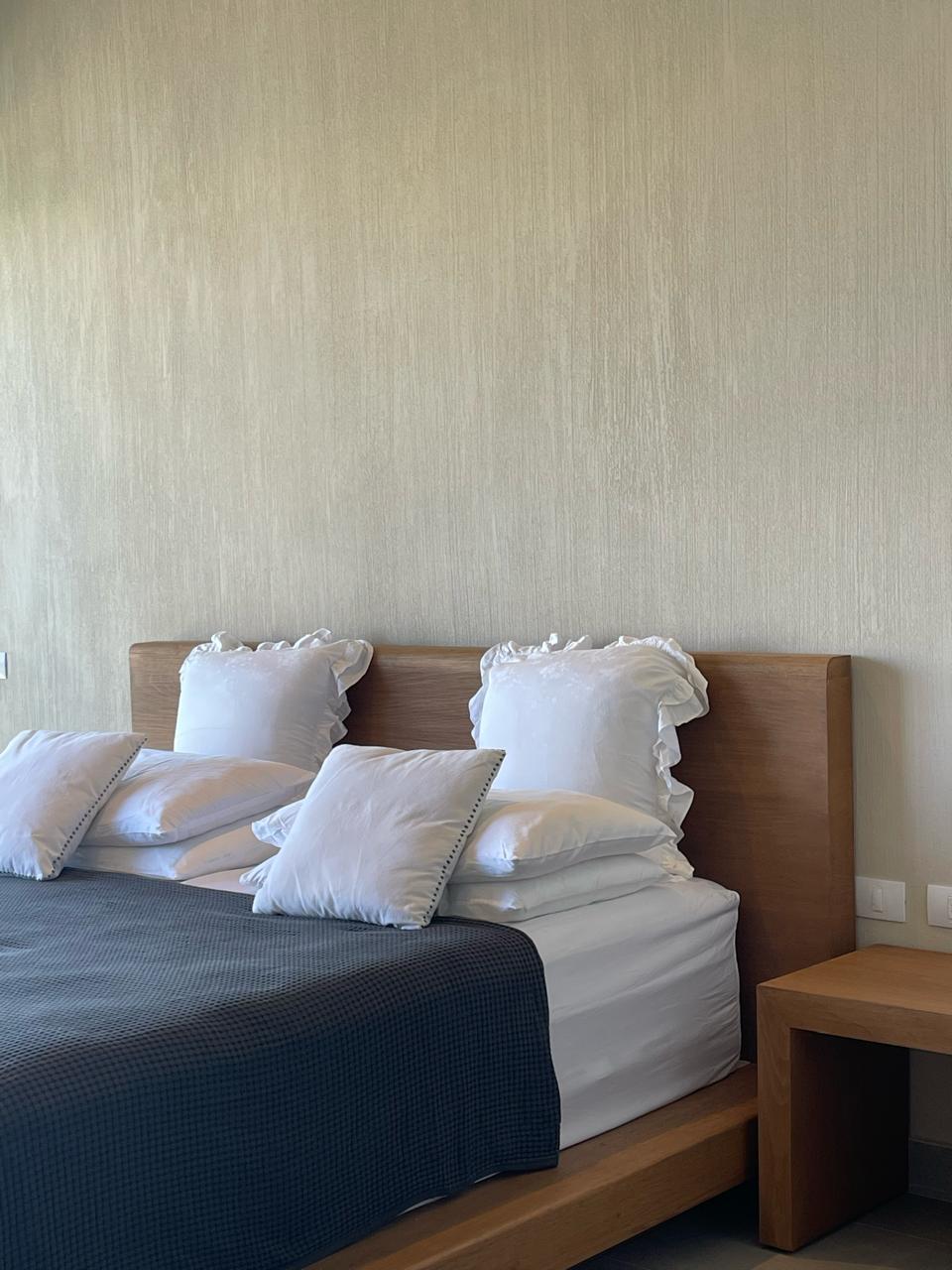 Sabi bed — Bed platform: Massive Beech wood — Headboard: Natural blockboard Beech veneer