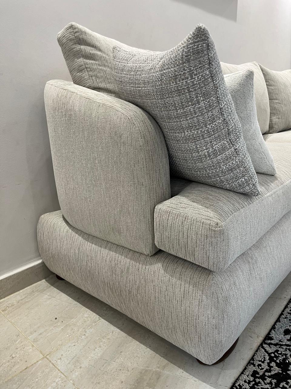 كنبة — Velora Sofa — الخامة: خشب زان مصمت — الهيكل: خشب زان مصمت — 4
