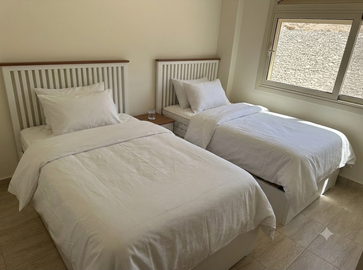 Snow White 02 — Beds — Bed platform: Massive Beech wood — Headboard: Massive Beech — 3