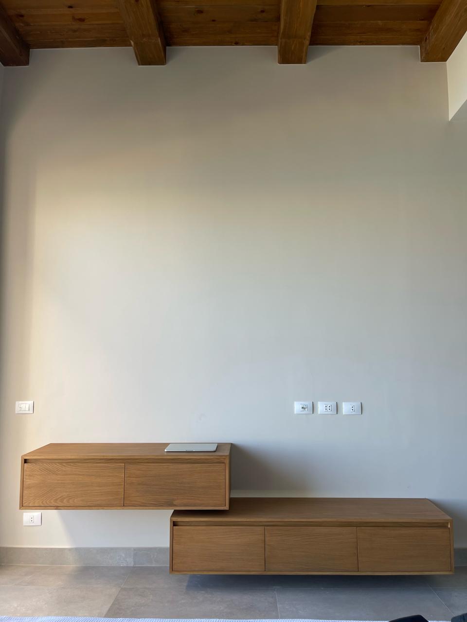 Aero Floating 01 — Dresser units — Material: Natural Blockboard — Veneer: Oak — 1