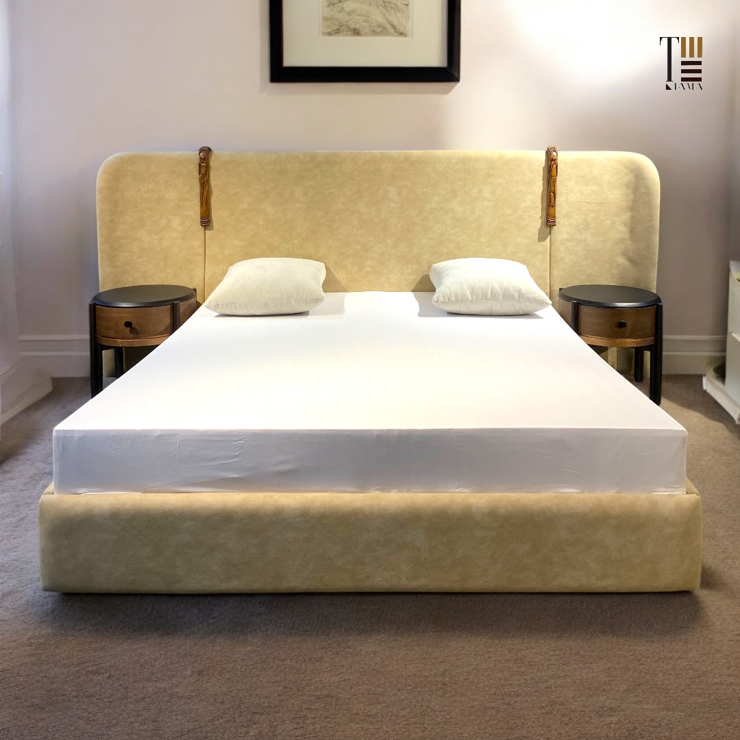 Bahamas — Bedside tables — Material: Compressed pine wood + Massive Beech wood — Veneer: American Walnut — 3