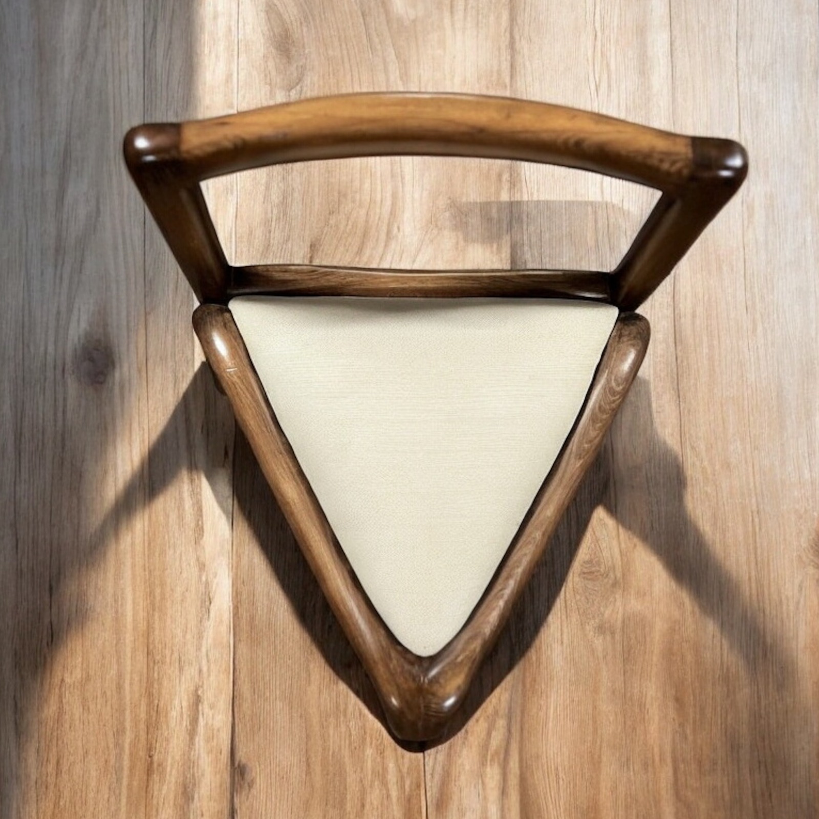ArtDeco chair — Armchairs — Material: Massive Romanian Beech wood "Hand Carved" — Structure: Massive Romanian Beech wood "Hand Carved" — 2